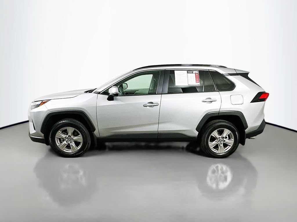 Used 2025 Toyota RAV4 XLE w/ Convenience Package FWD image 5