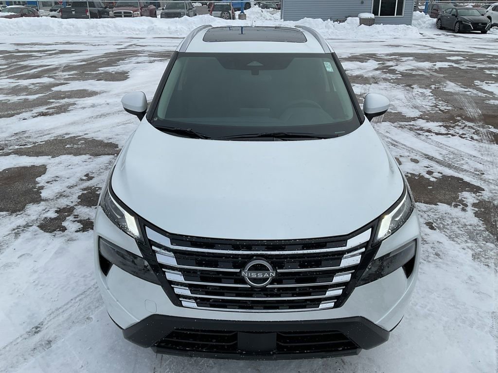 New 2026 Nissan Rogue SV w/ SV Premium Package AWD/4WD image 2