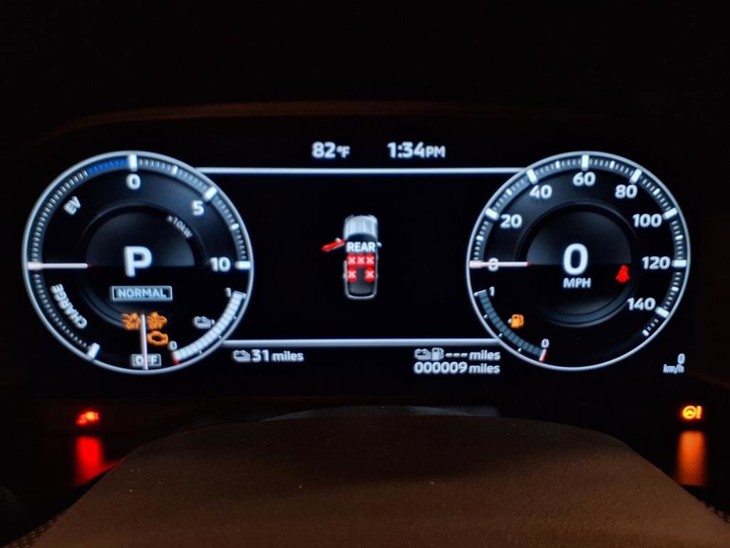 New 2025 Mitsubishi Outlander ES image 10