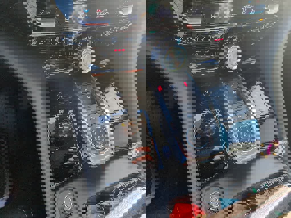 Used 2025 Acura MDX SH-AWD w/ Technology Package image 10