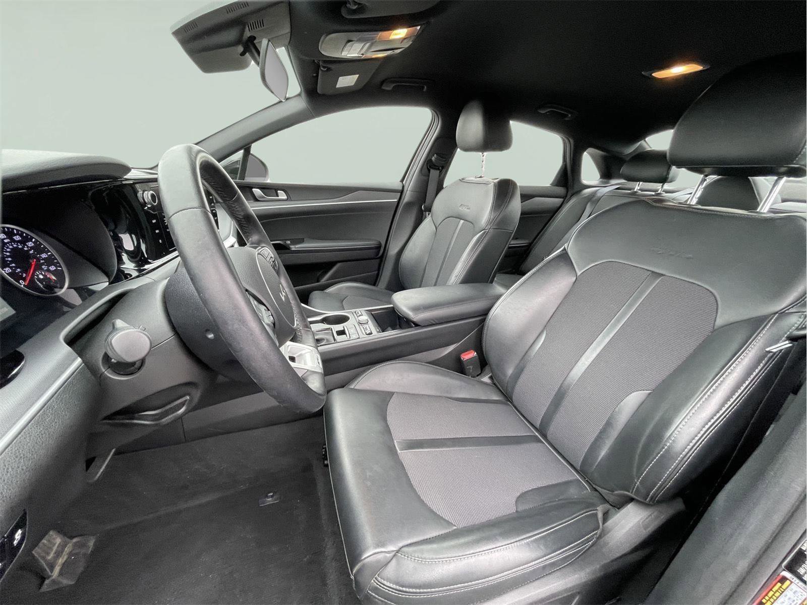 Used 2023 Kia K5 GT-Line image 13