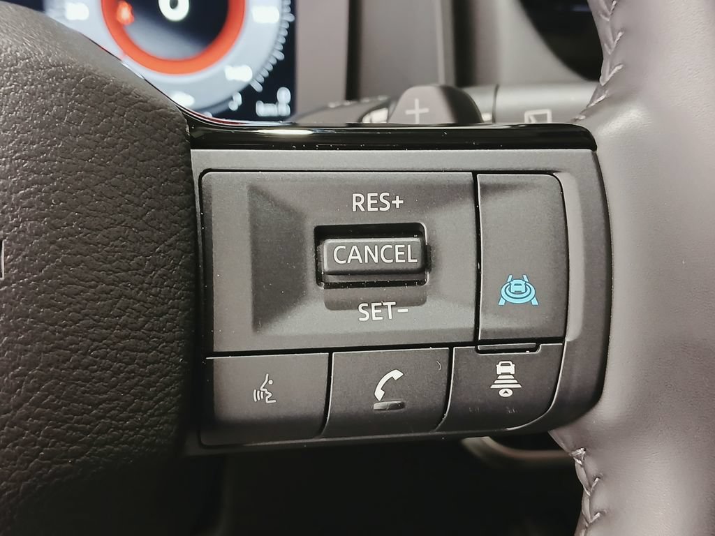 Used 2026 Nissan Rogue Platinum w/ Platinum Premium Package AWD/4WD image 29