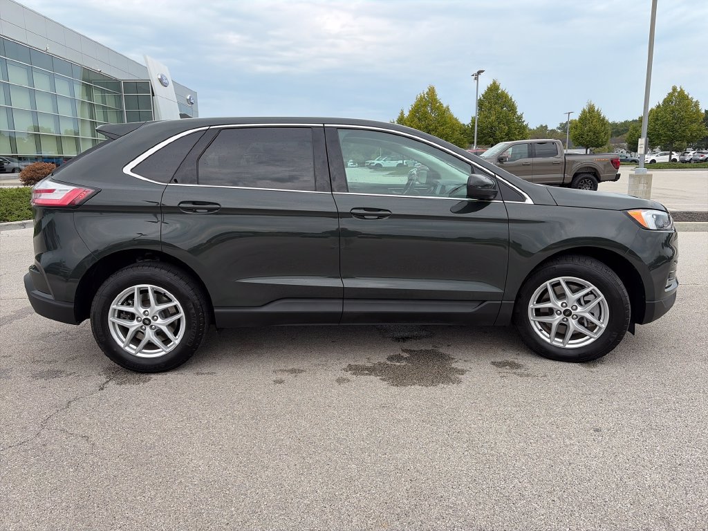 Used 2024 Ford Edge SEL w/ Convenience Package AWD/4WD image 8