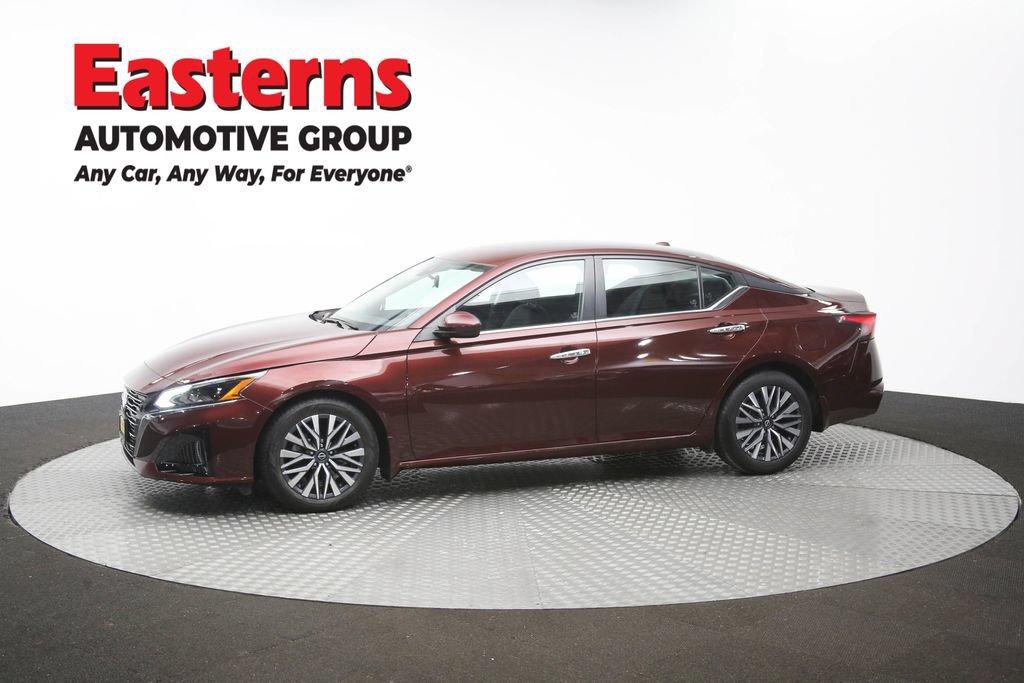 Used 2023 Nissan Altima 2.5 SV FWD image 58