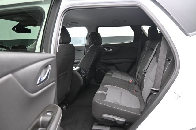 Used 2024 Chevrolet Blazer LT w/ Convenience Package FWD image 11