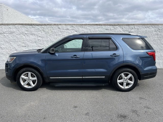 Used 2019 Ford Explorer XLT w/ Equipment Group 201A image 3