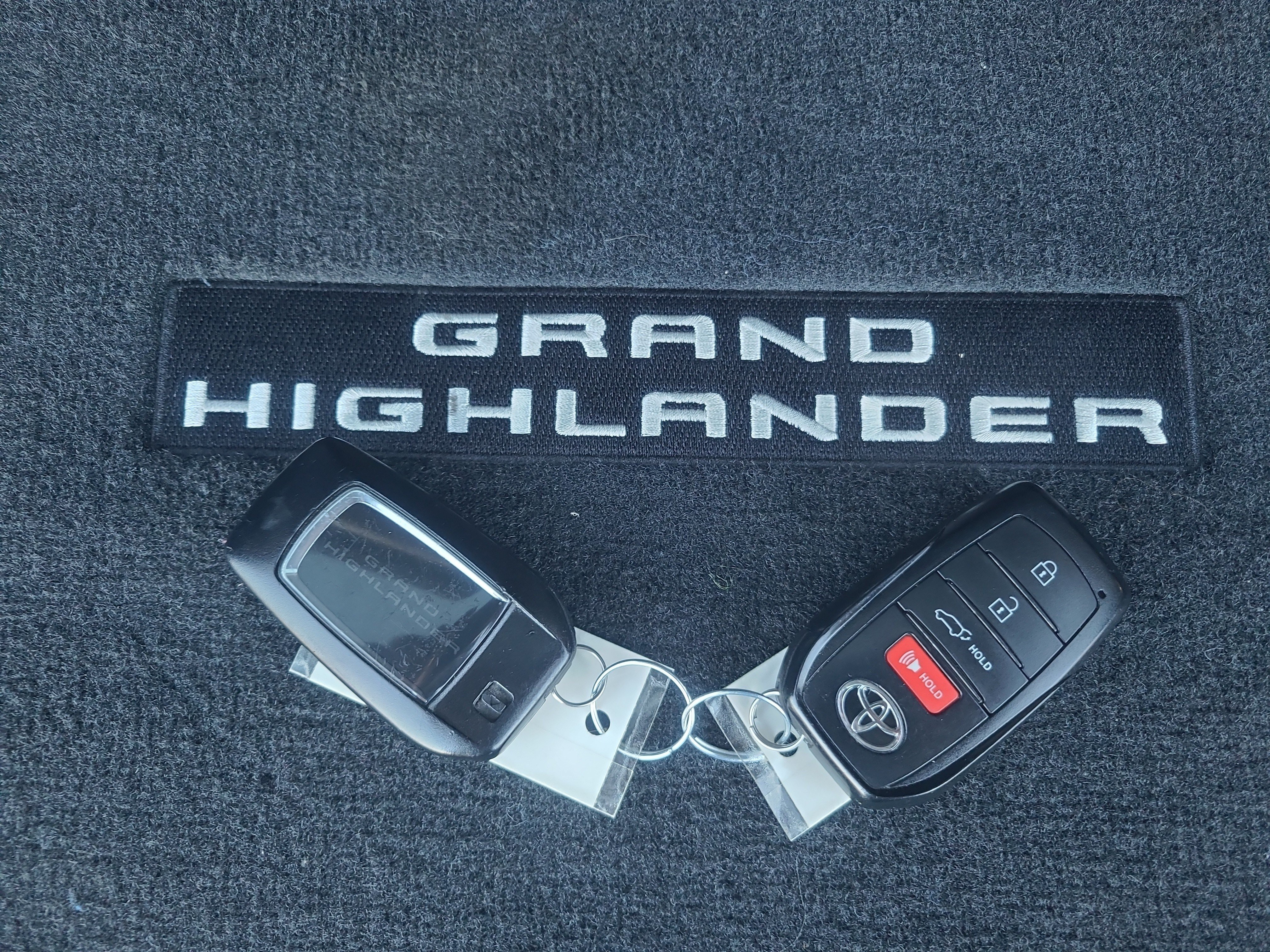 Certified 2024 Toyota Grand Highlander AWD image 31