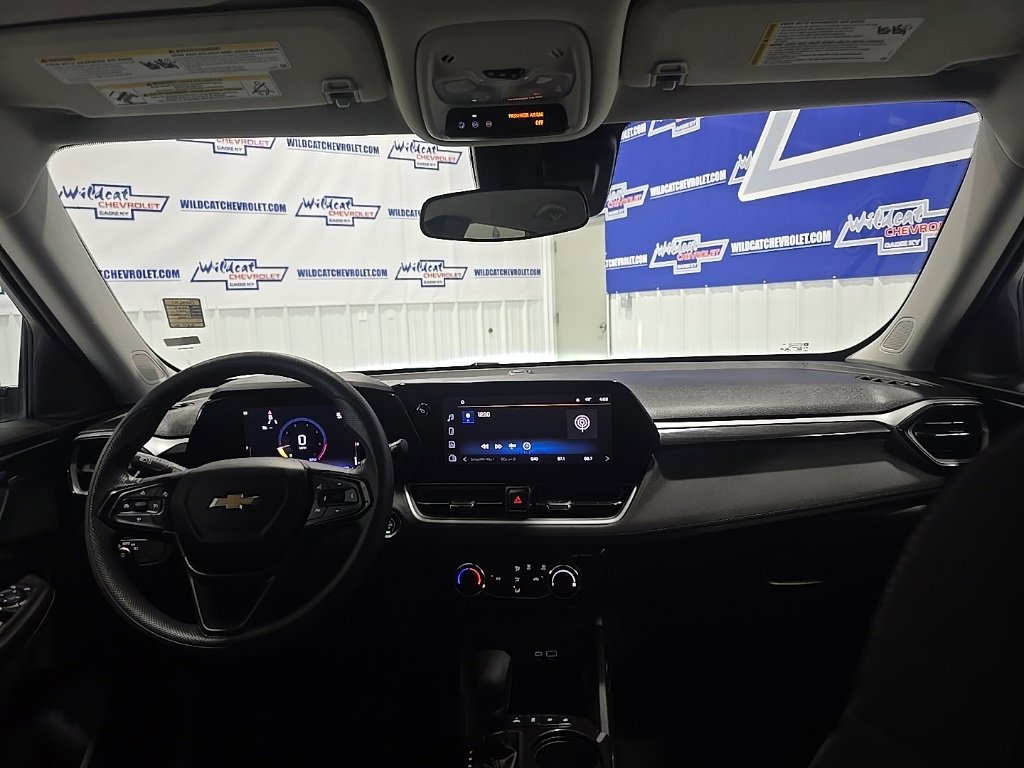 Used 2025 Chevrolet TrailBlazer LT image 25
