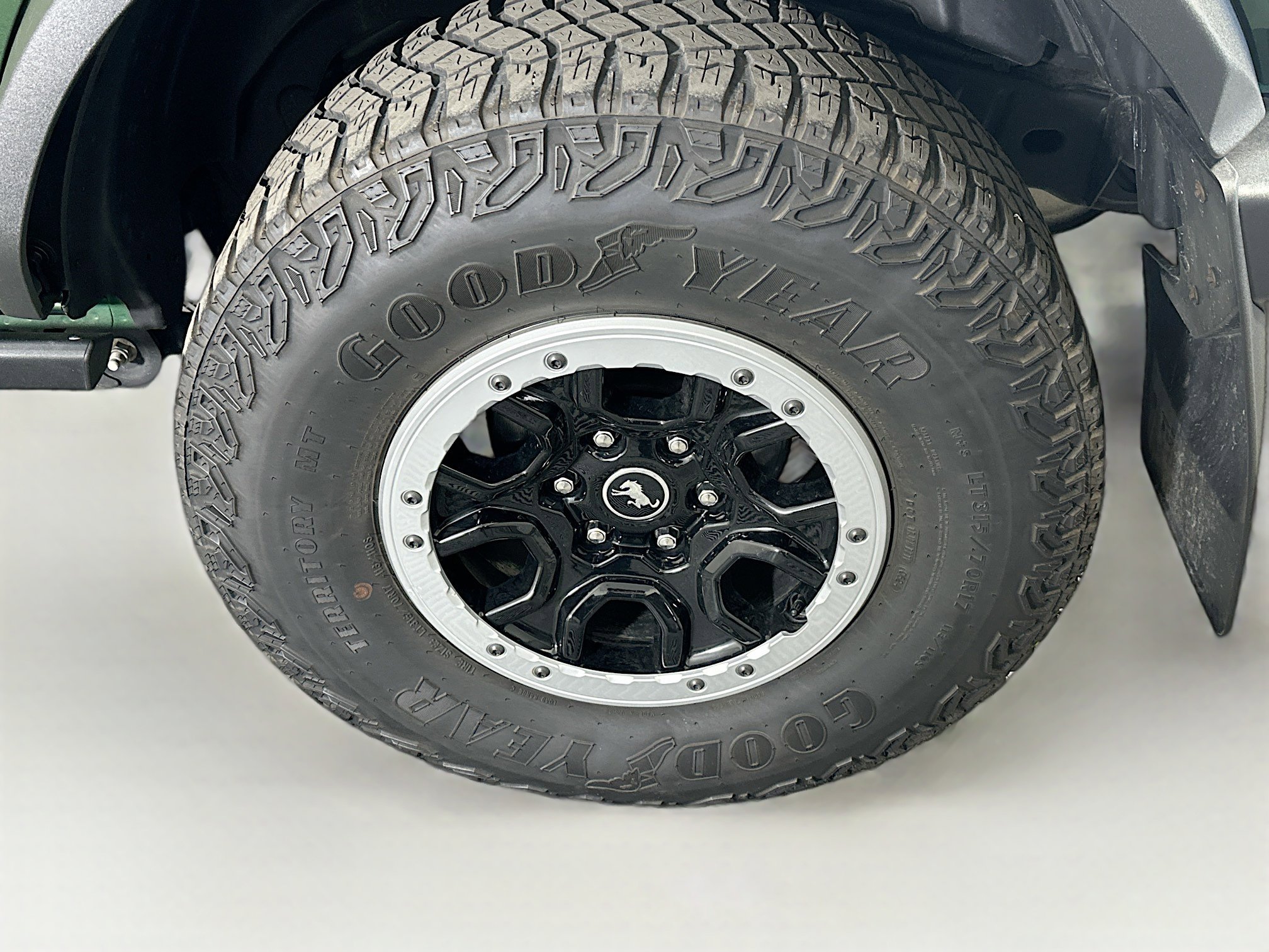 Used 2024 Ford Bronco Badlands w/ Sasquatch Package image 11