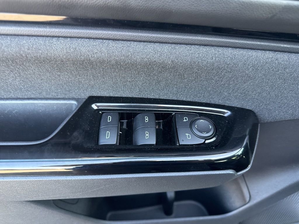 Used 2025 Honda Prologue EX image 25