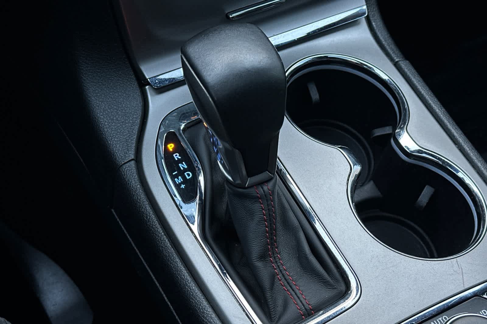 Used 2019 Jeep Grand Cherokee Trailhawk AWD/4WD image 24