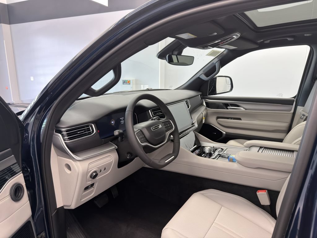 New 2026 Jeep Grand Wagoneer L Limited AWD/4WD image 26