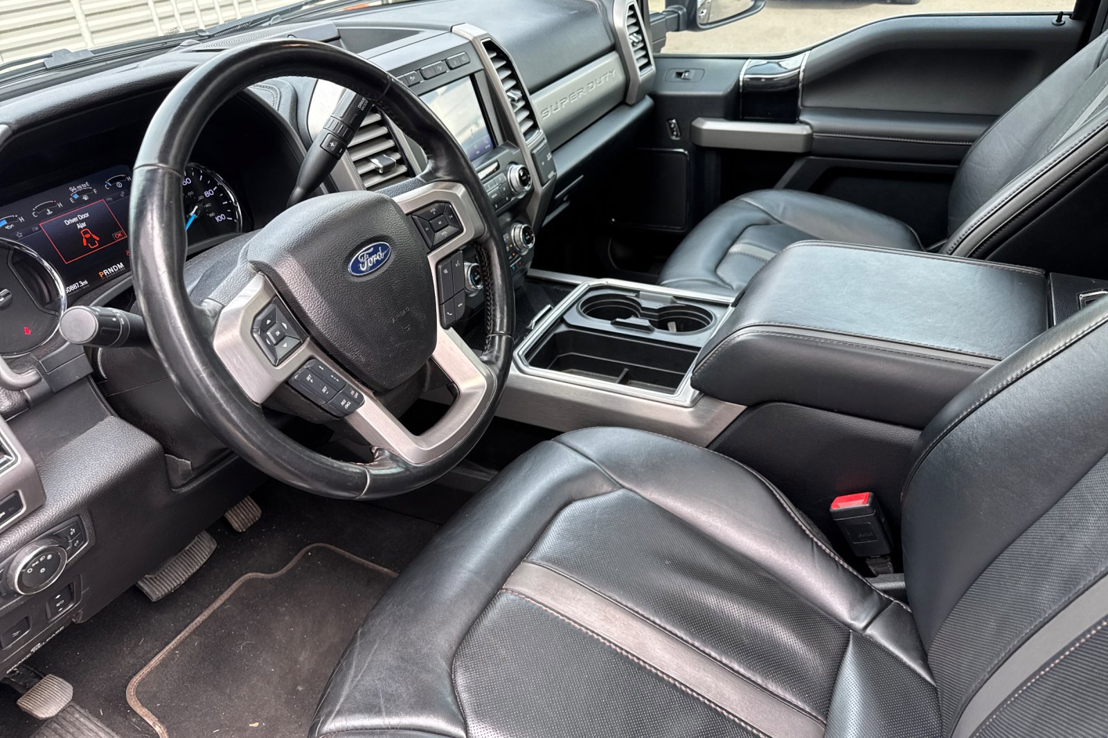 Certified 2021 Ford F250 Platinum w/ FX4 Off-Road Package image 10