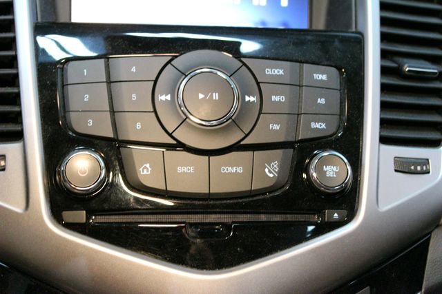 Used 2015 Chevrolet Cruze LT FWD image 22