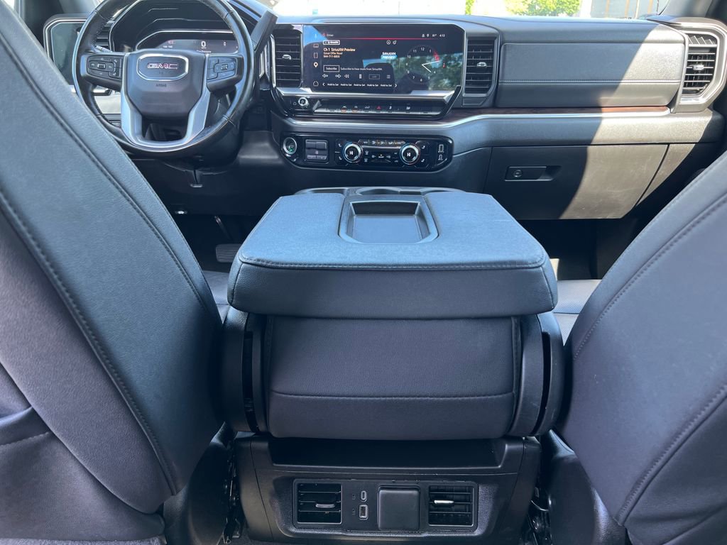 Used 2025 GMC Sierra 1500 SLT AWD/4WD image 22
