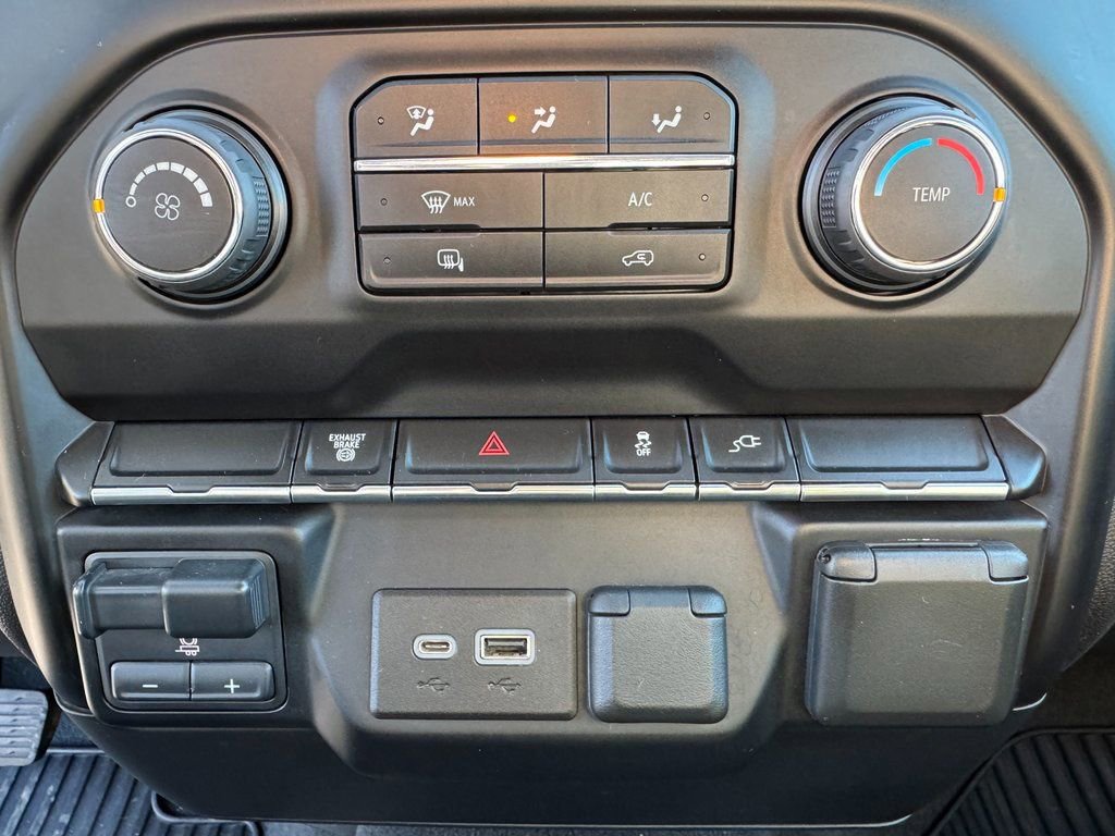 Used 2021 Chevrolet Silverado 3500 LT image 37