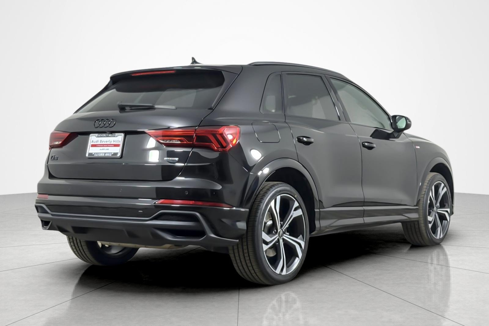Used 2024 Audi Q3 2.0T Premium Plus AWD/4WD image 5