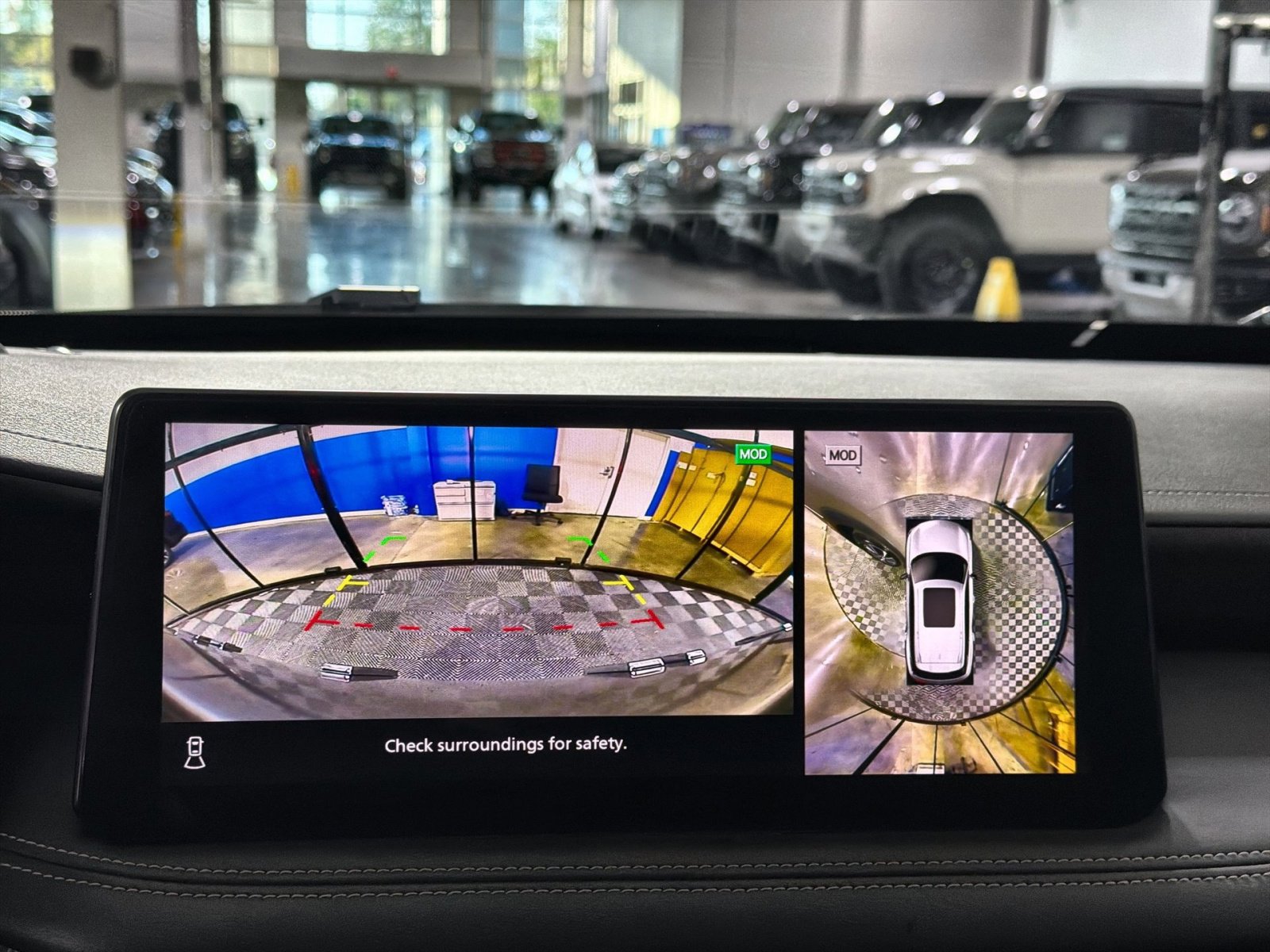 Used 2022 INFINITI QX60 Sensory w/ Cargo Package image 43