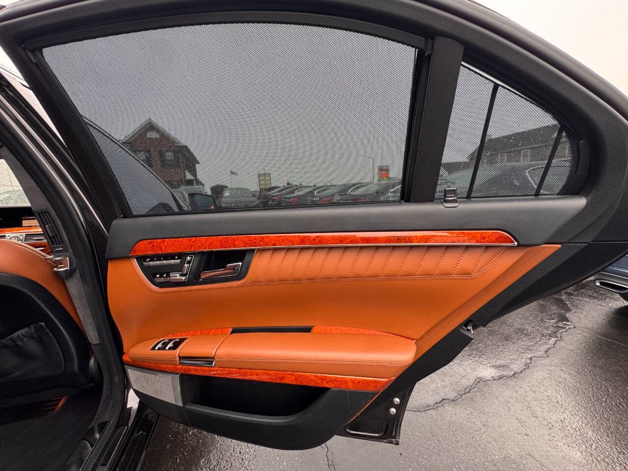 Used 2011 Mercedes-Benz S 600 image 18