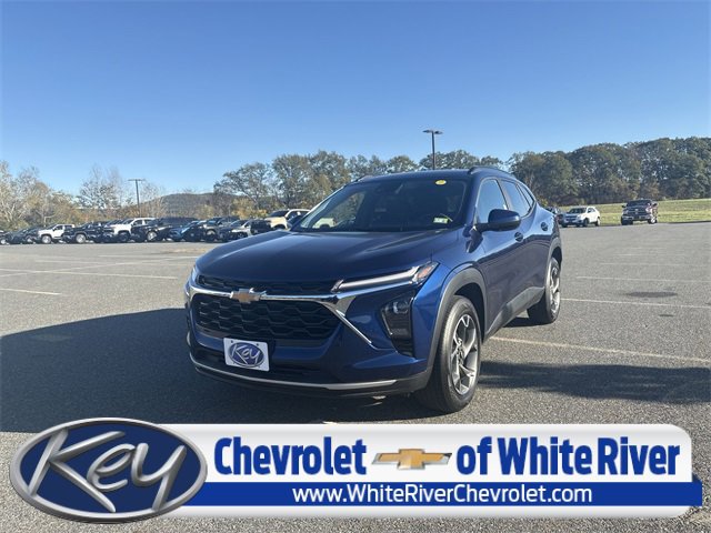 Used 2024 Chevrolet Trax LT w/ Sunroof Package