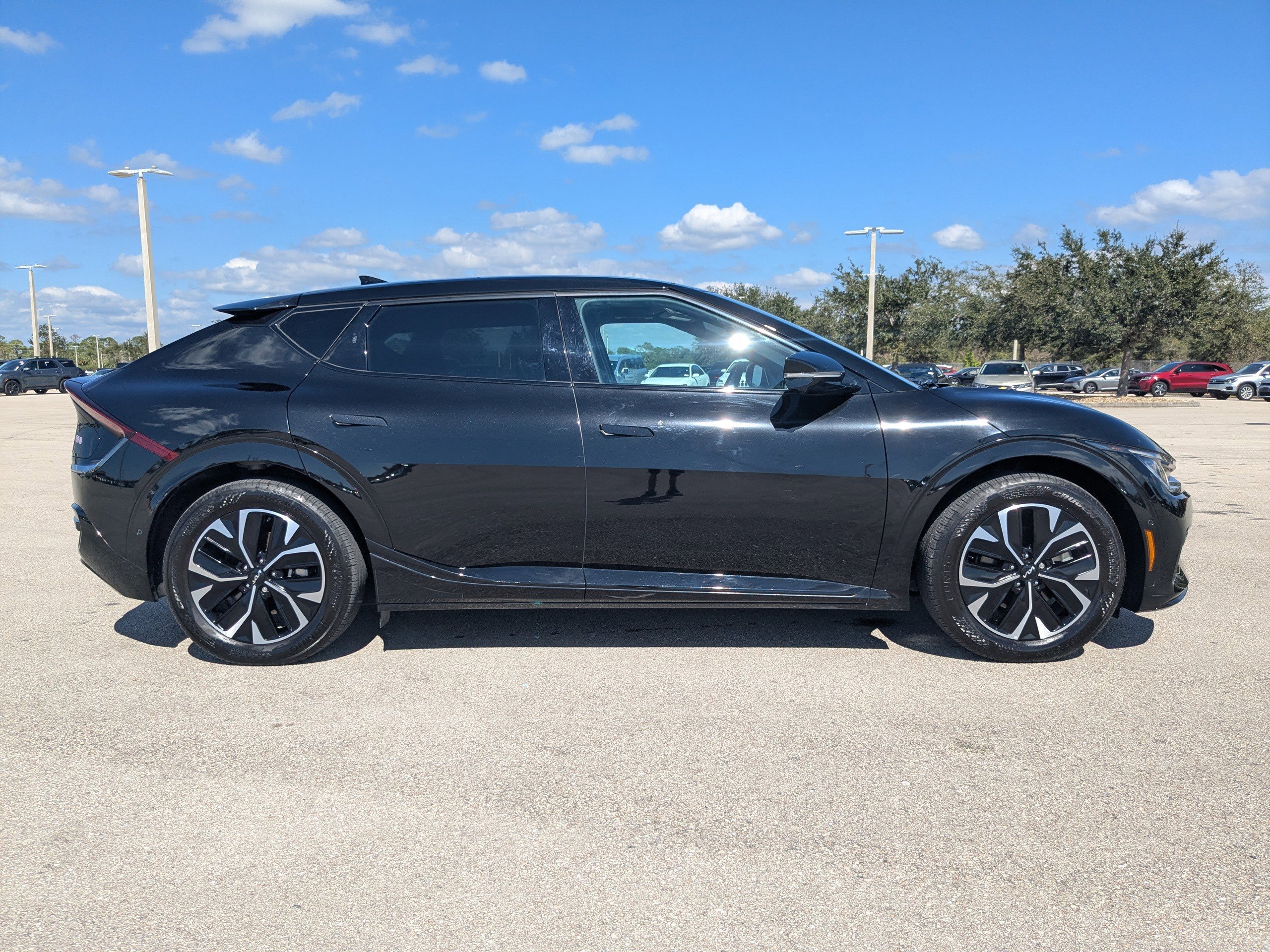 Certified 2024 Kia EV6 GT-Line w/ GT-Line White Seat Package image 4