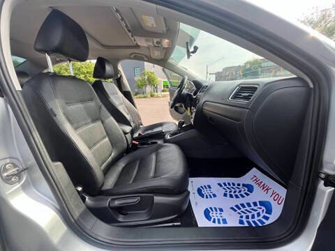 Used 2013 Volkswagen Jetta SE image 10