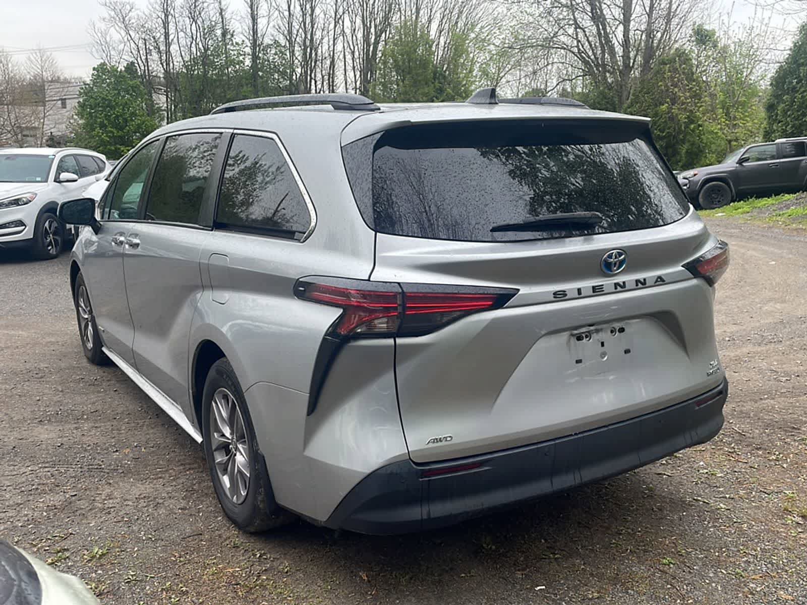 Used 2021 Toyota Sienna XLE w/ XLE Plus Package AWD/4WD image 6