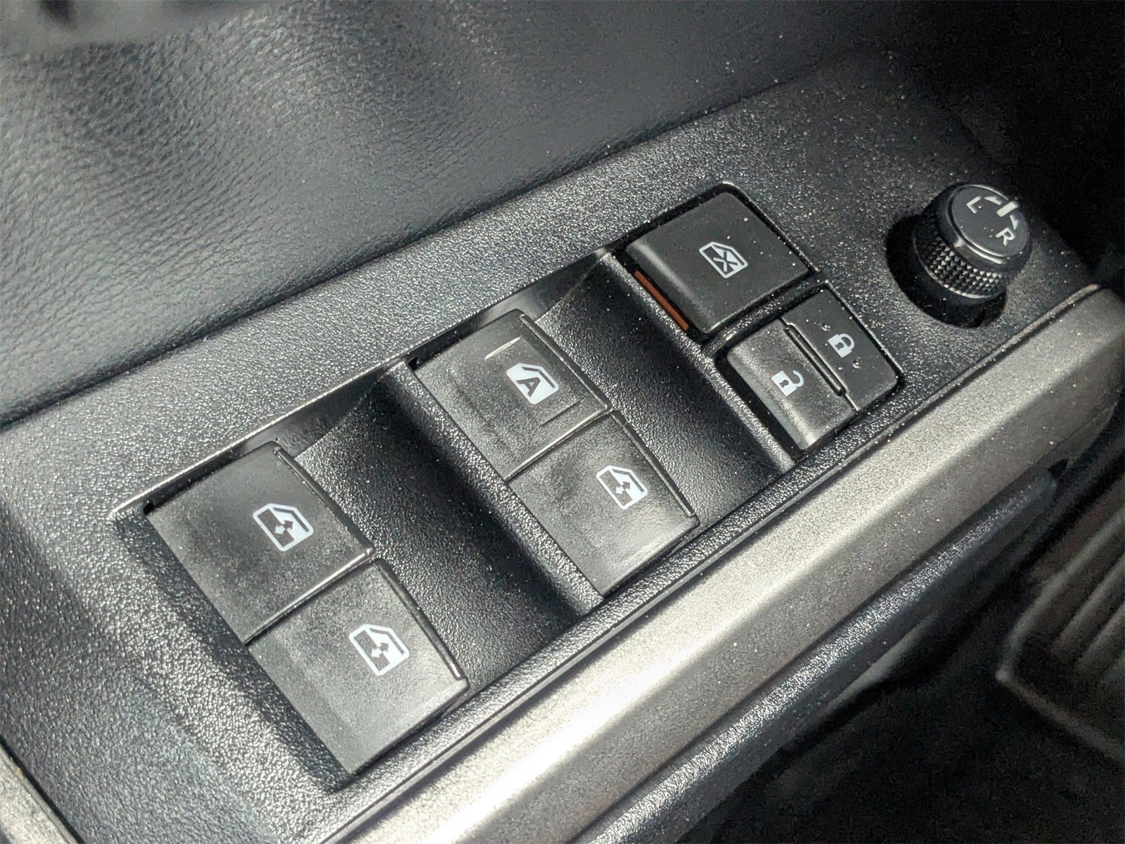 Used 2019 Toyota Tacoma SR5 image 24