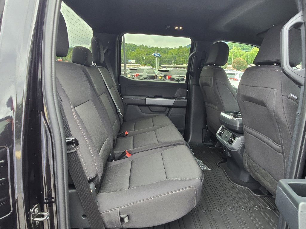 New 2025 Ford F150 XLT w/ Equipment Group 301A Standard image 12