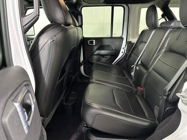 Used 2023 Jeep Wrangler Unlimited Sahara image 24