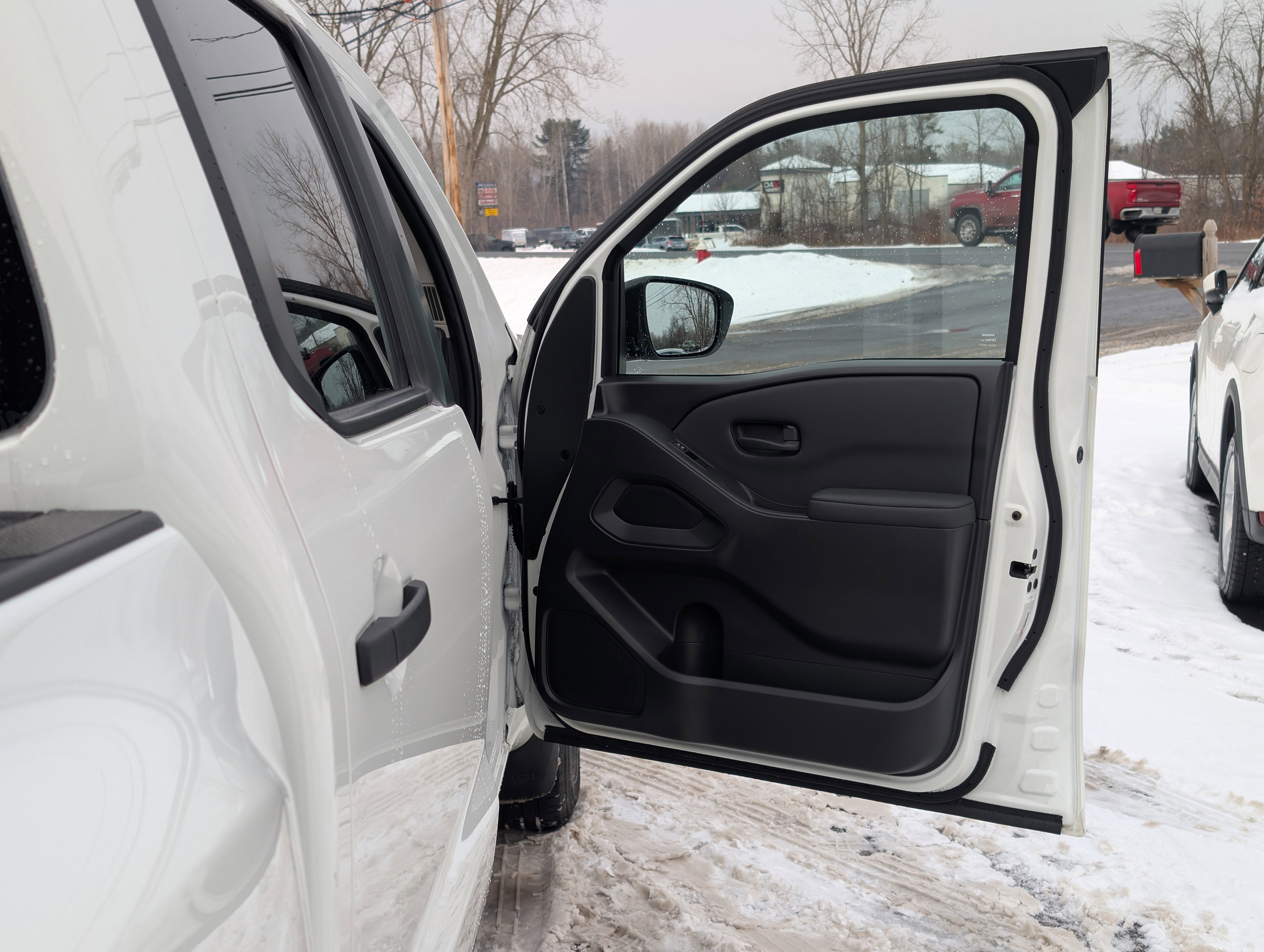 Used 2023 Nissan Frontier S w/ Technology Package image 37