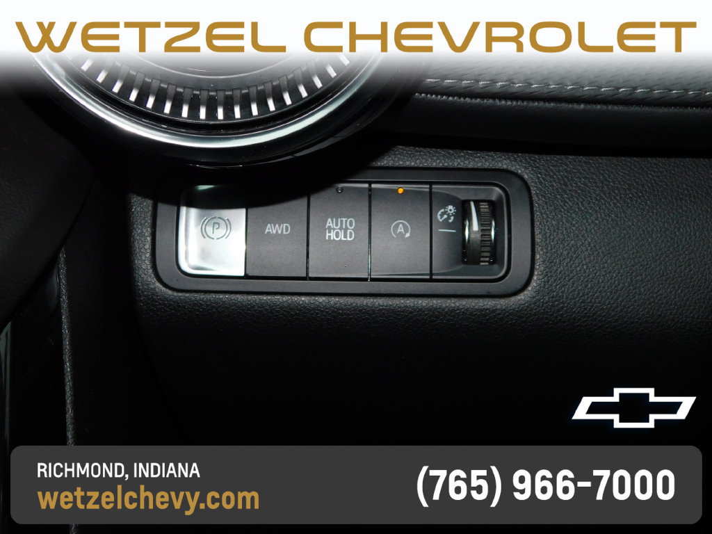 Used 2025 Chevrolet Equinox LT AWD/4WD image 26