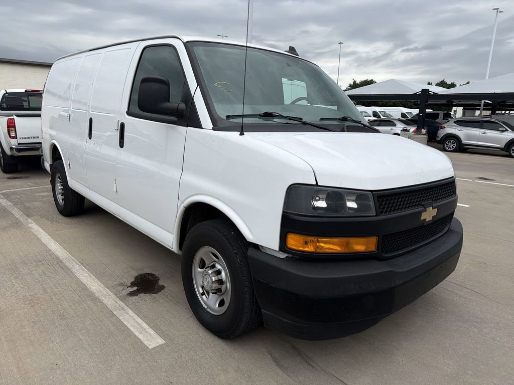 Used 2019 Chevrolet Express 2500 w/ Driver Convenience Package RWD image 2