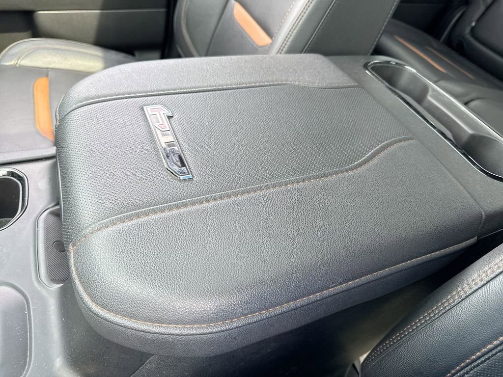 Used 2024 GMC Sierra 2500 AT4 w/ Technology Package image 21