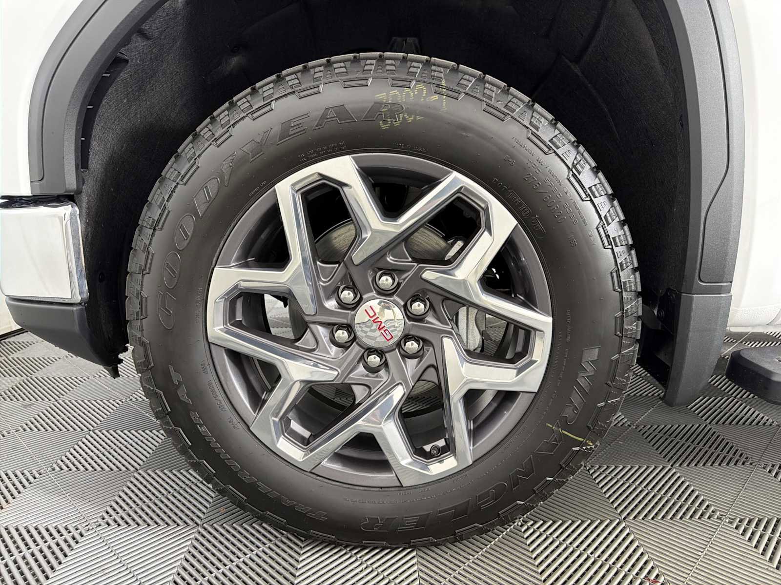 New 2026 GMC Sierra 1500 SLT w/ SLT Premium Plus Package AWD/4WD image 18