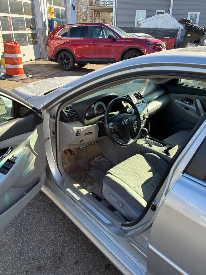 Used 2011 Toyota Camry SE image 11