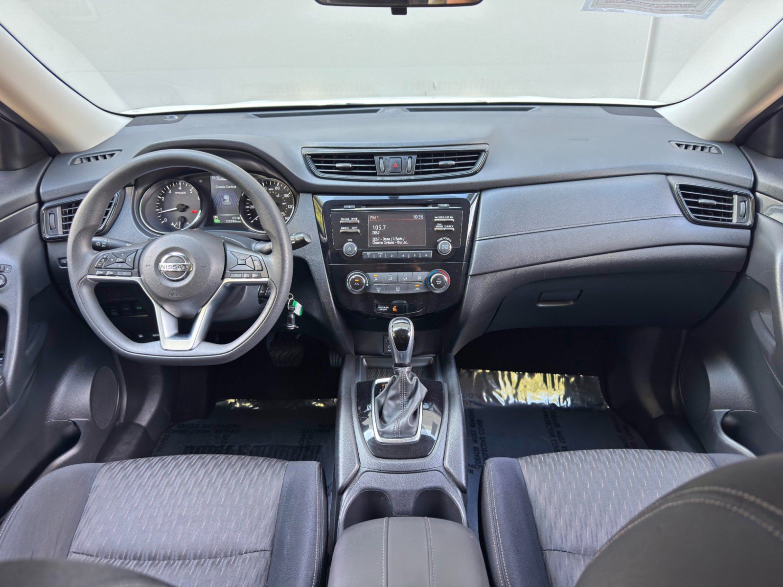 Used 2017 Nissan Rogue S AWD/4WD image 11