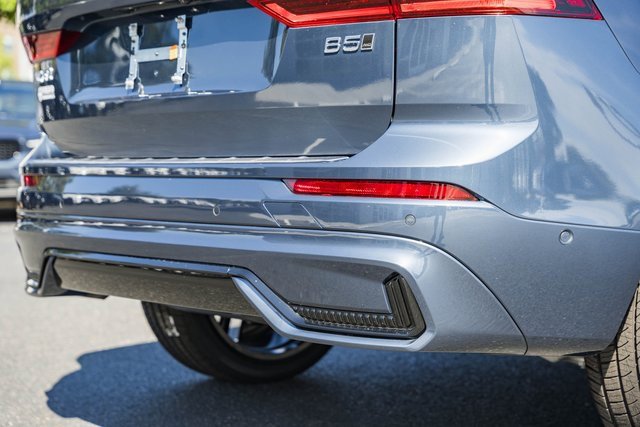 New 2026 Volvo XC60 B5 Ultra w/ Protection Package Premier image 8