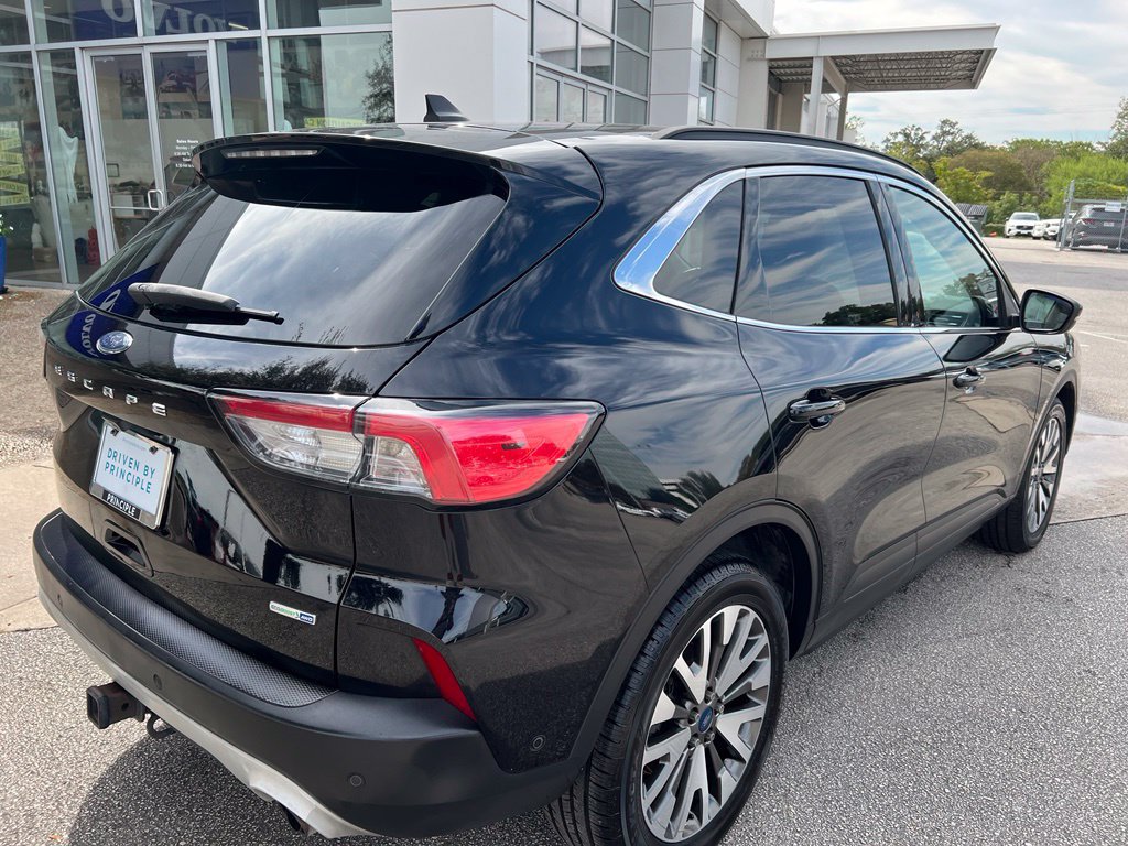Used 2020 Ford Escape Titanium AWD/4WD image 8