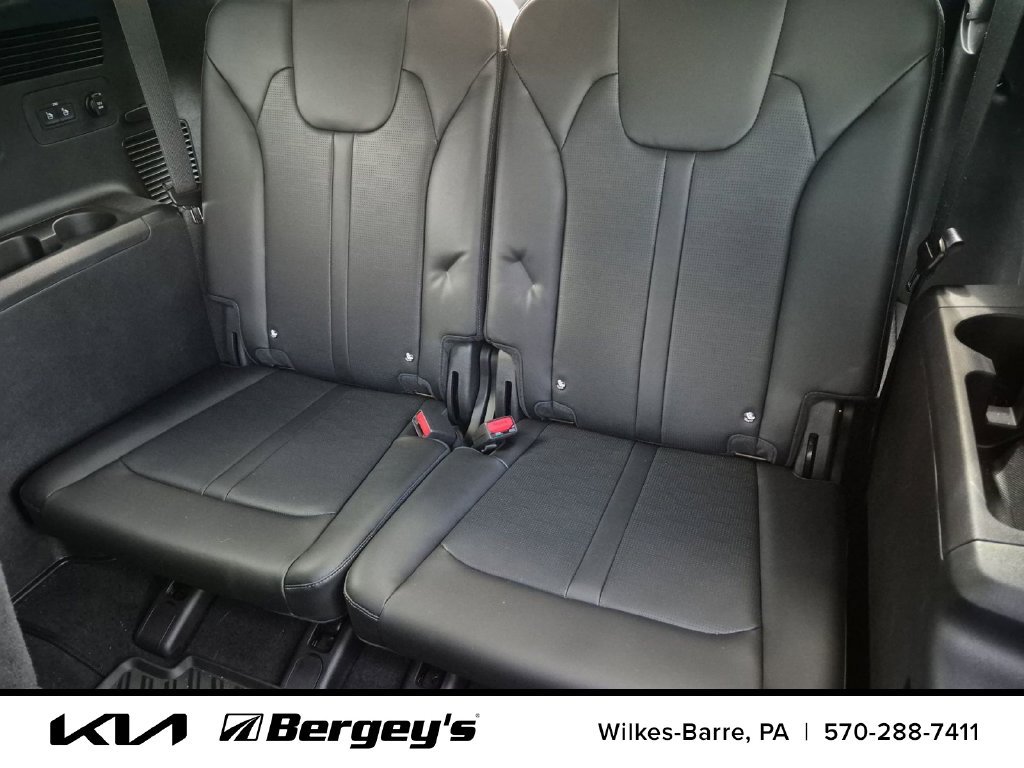 Certified 2026 Kia Sorento S w/ S Panoramic Sunroof Package AWD/4WD image 33