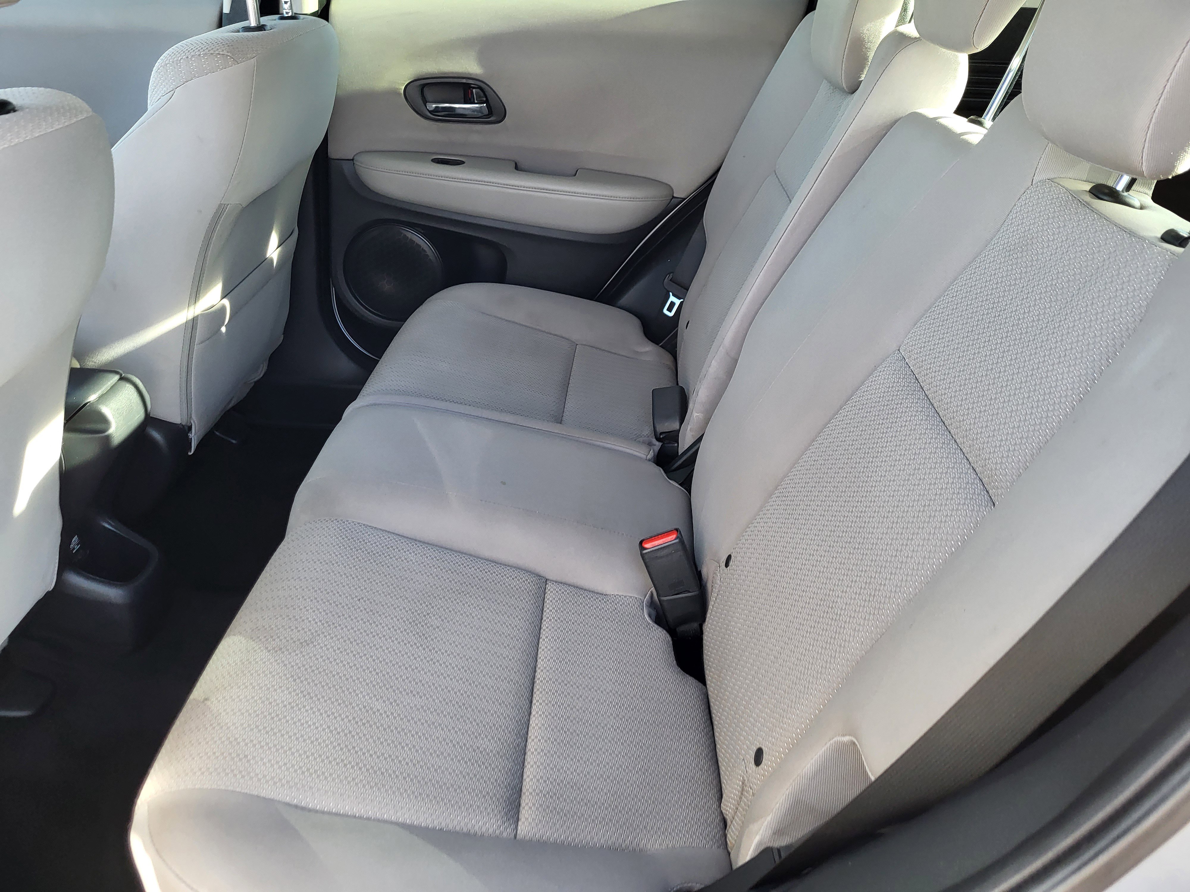 Used 2017 Honda HR-V LX image 29