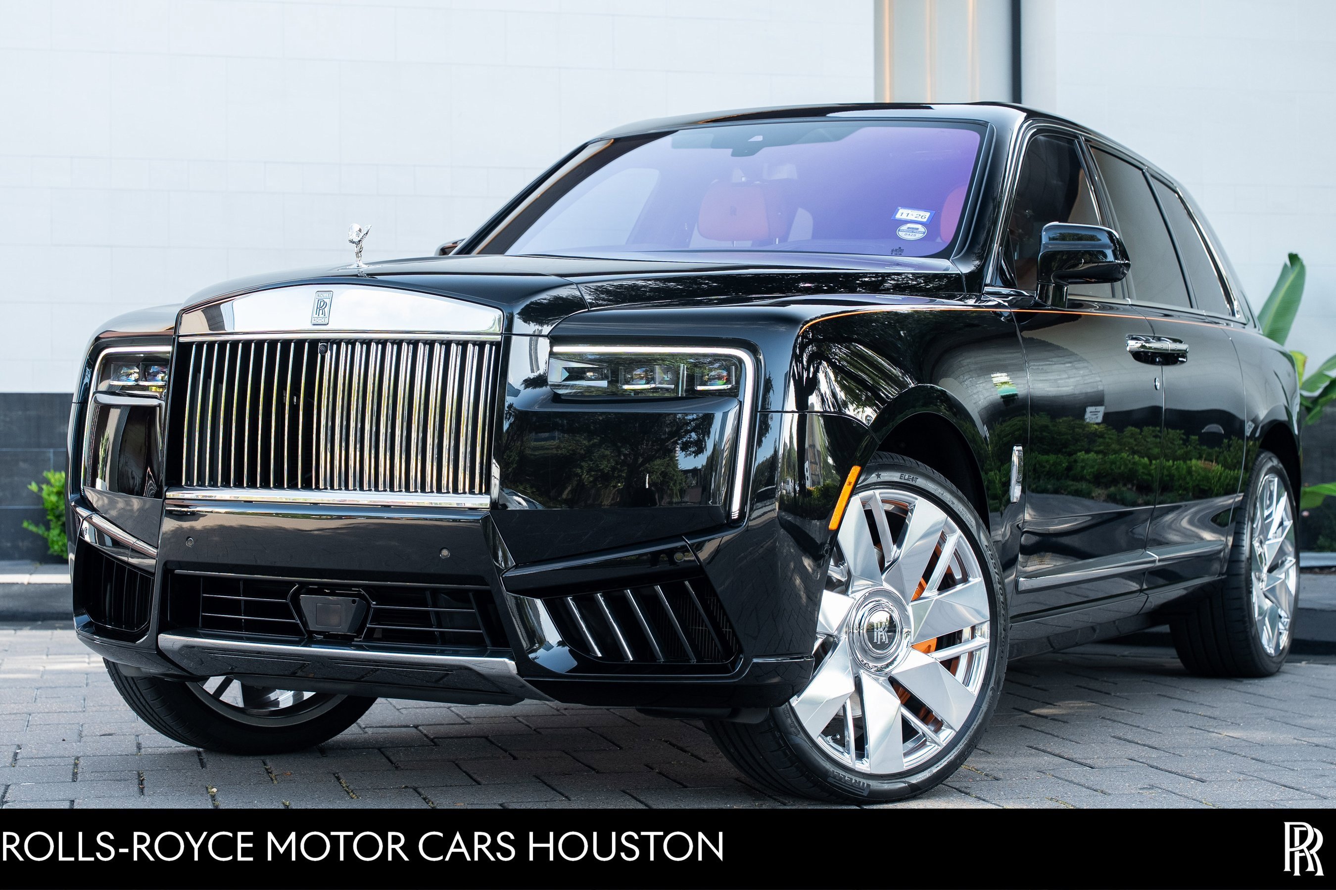 Used 2025 Rolls-Royce Cullinan image 1