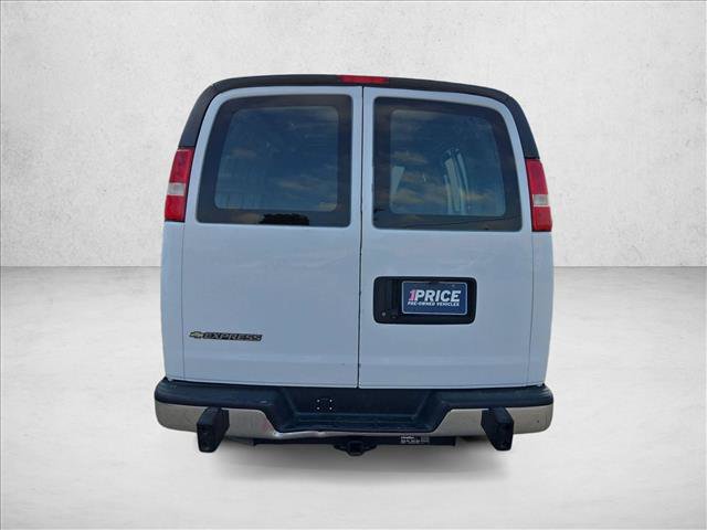 Used 2020 Chevrolet Express 2500 w/ Driver Convenience Package RWD image 7