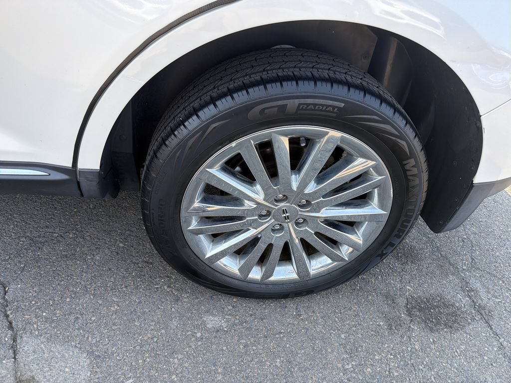 Used 2014 Lincoln MKX AWD w/ Equipment Group 102A image 31