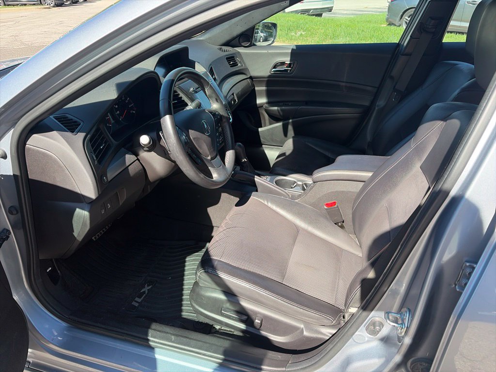 Used 2016 Acura ILX FWD image 10