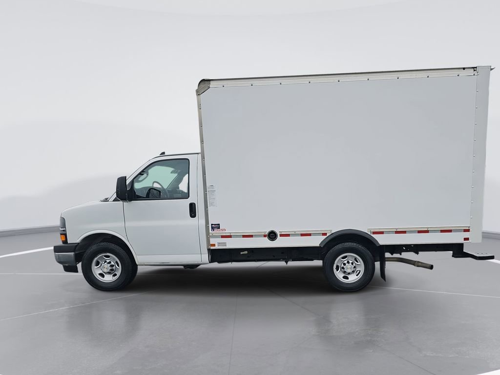 Certified 2021 Chevrolet Express 3500 Cutaway w/ Power Convenience Package image 7