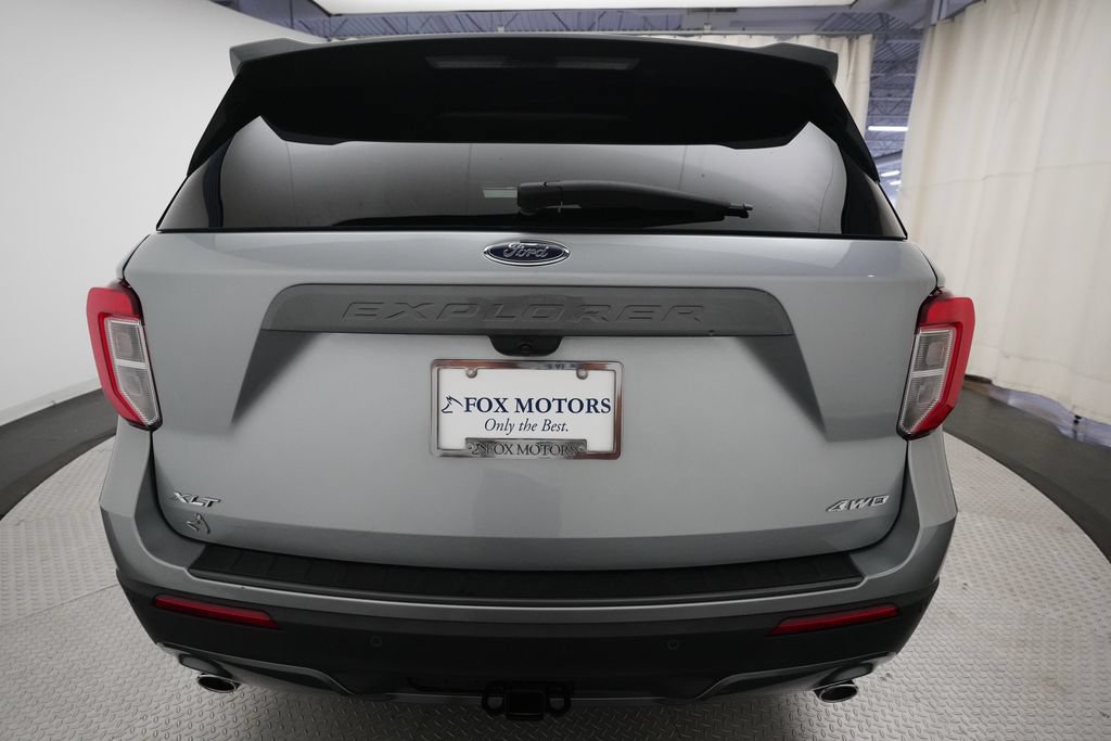 Used 2023 Ford Explorer XLT w/ Equipment Group 202A AWD/4WD image 27