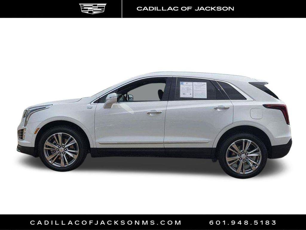 Certified 2024 Cadillac XT5 Premium Luxury FWD image 8