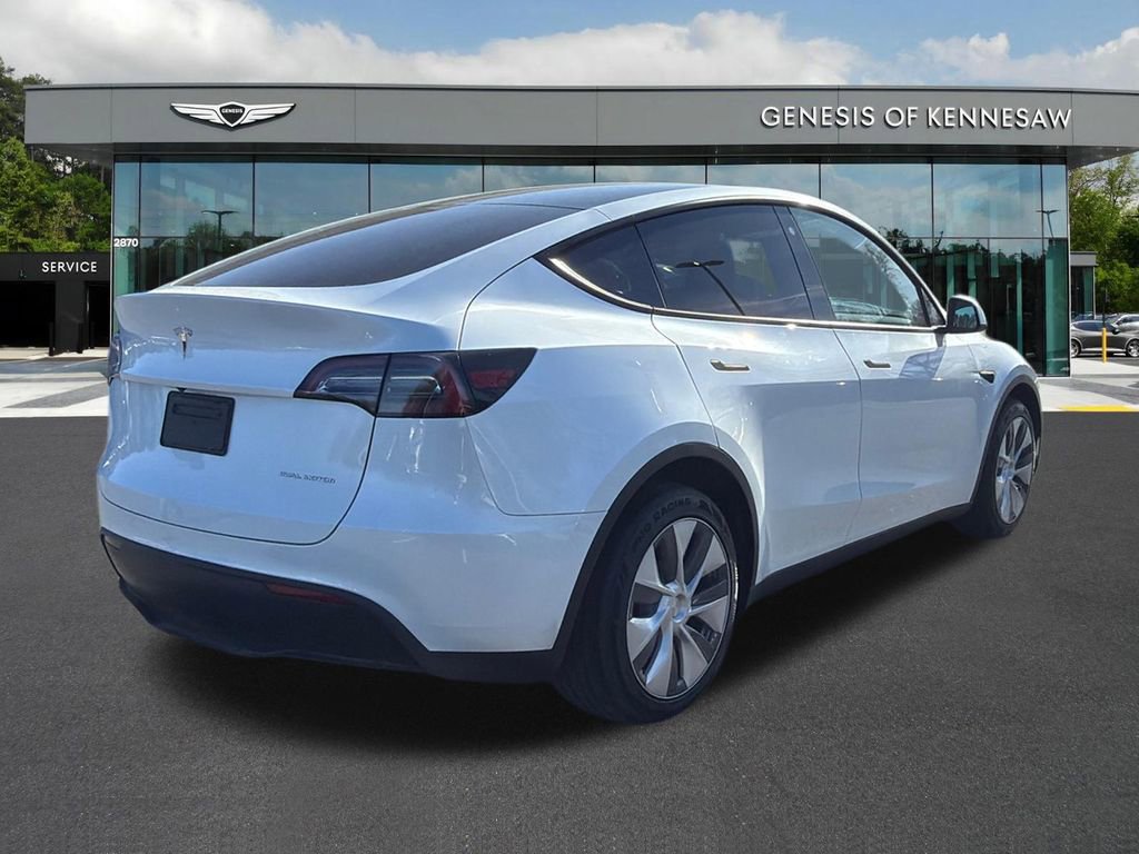 Used 2023 Tesla Model Y Long Range image 7