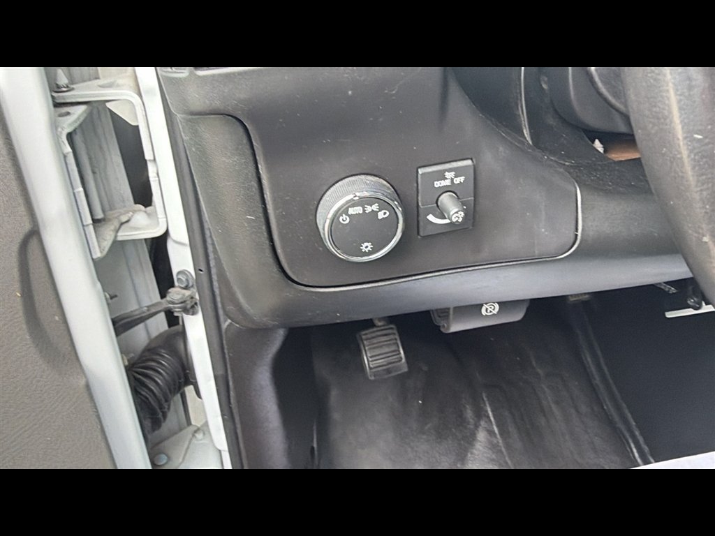 Used 2019 Chevrolet Express 2500 w/ Communications Package RWD image 11